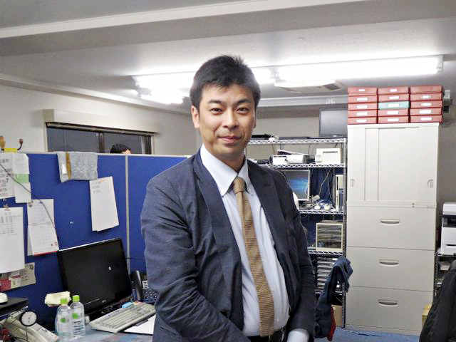 代表の澤本氏は元デザイナー。現場の働き心地を大切にしている。「顧客との直接取引は自身のスキルアップにもつながる」と澤本氏と語る。