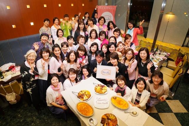 サービスを共に創り上げるカウンセラーたちと定期的に交流会を行っている。全国にいるカウンセラー同士のコミュニティにもなっている（コロナ情勢により、現在はzoomで実施）