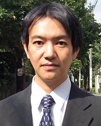 代表取締役　岡本士郎氏