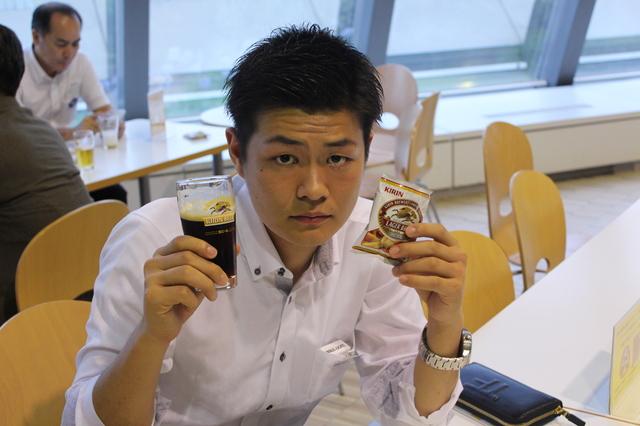 創立記念イベントでは、はとバスを貸切り、ビール工場見学の後、世界のビール飲み放題とビール尽くしでした！