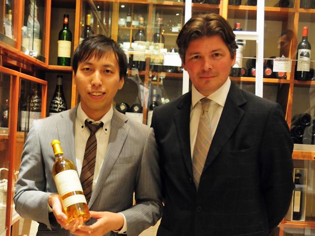 海外の取扱いワイン生産者も頻繁に来社します。