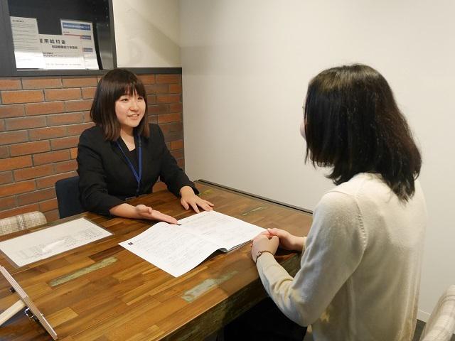 社内は清潔感溢れる職場環境。