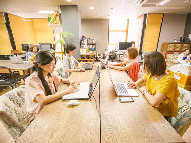 現在は海外の顧客も多い。ITを駆使しながら着実な実績を残し続けている。