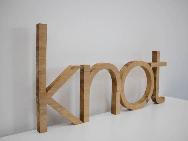 2017年4月に提供を開始したマイホームアプリ『Knot（ノット）』。一戸建て住宅やマンションの施主向けに、住宅にまつわるデータをクラウド上で一元管理するアプリ。