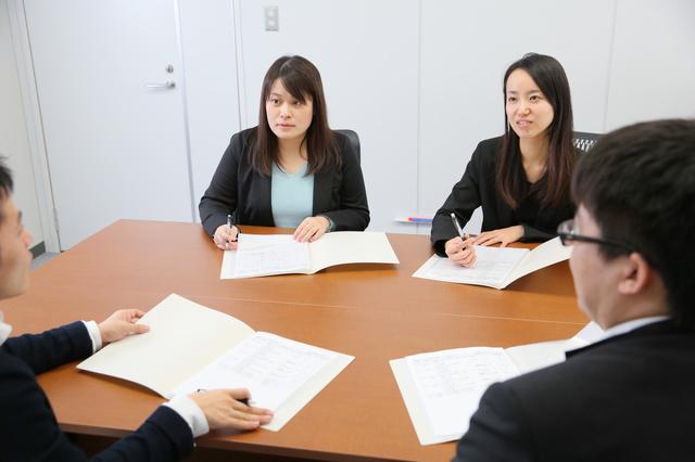 求める人物像は、「既存のことにとらわれず、常に新しいことを取り入れ、自分を高めることができる人」同社の環境を利用して、ビジネスマンとして大きく成長してほしい。