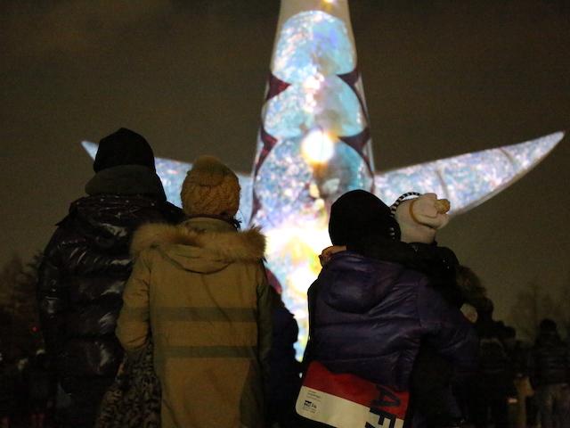 優秀な技術者と優れたコンテンツを持つ会社として、現在のところ3Dプロジェクションマッピングでは歴史・実績ともに国内No.1の実績がある。万博記念公園の『太陽の塔』では数年連続でプロジェクションマッピングを実施。多数のメディアに取り上げられるなど注目を集めるイベントの一つです。