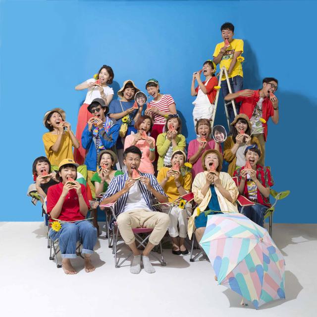 社内にフォトスタジオがあります。カメラマンももちろん、います。