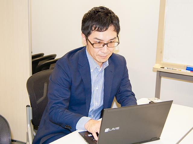 取締役も現役のエンジニア。それぞれの客先でバリバリ活躍している。