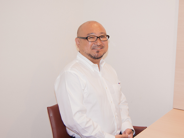 代表取締役　鈴木 輝明氏
インフラ周りの運用からエンジニアとしてのキャリアをスタート。