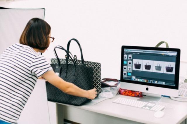 オンラインでの販売や店舗の無人化など、新たなアパレルの形にチャレンジを続ける。