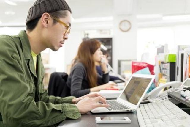 フラットで働きやすい環境も魅力。年齢や入社年次などに関係なく、意見やアイデアを出しやすい。