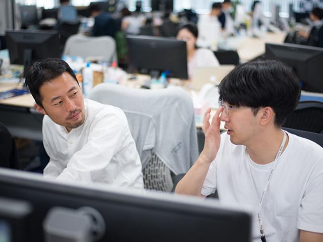 誰でも遠慮なくオープンに議論できる文化を大切にしている。