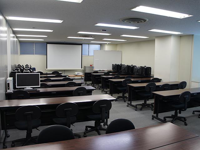 同社は1999年に「感動を創造する」を理念とするシステム開発会社として設立された。