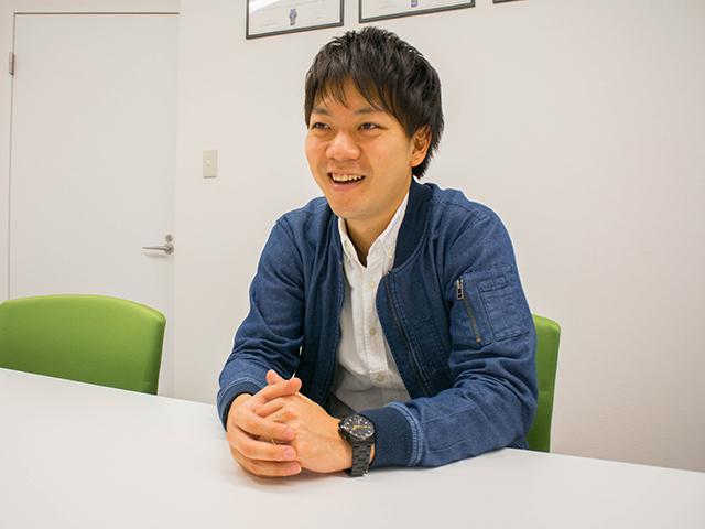 採用担当の益子氏。
男性メンバーの声からサブリメントの開発始まるなど、社員全員からアイデアが活発に出てくる。
