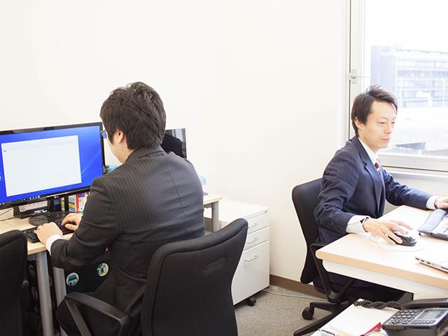 エンジニア業務と同時に、経営やスタートアップにも興味がある人だと、当社での仕事をより楽しめるだろう。