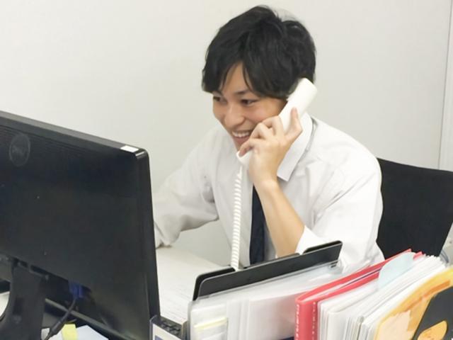 お客様の悩みや課題をヒアリング。いただいたご相談やご依頼に、真摯に取り組み、最善のサービスを提供します。