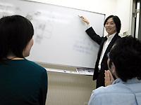 ユニークな社内制度「気づき会議」と「アイデア会議」