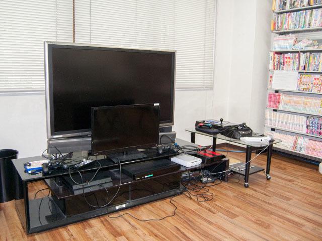 社内にはたくさんのゲームソフトが用意されており、休憩時間は賑わっているという。
