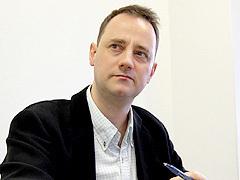 代表取締役社長　デビッド・DC・コリアー氏
