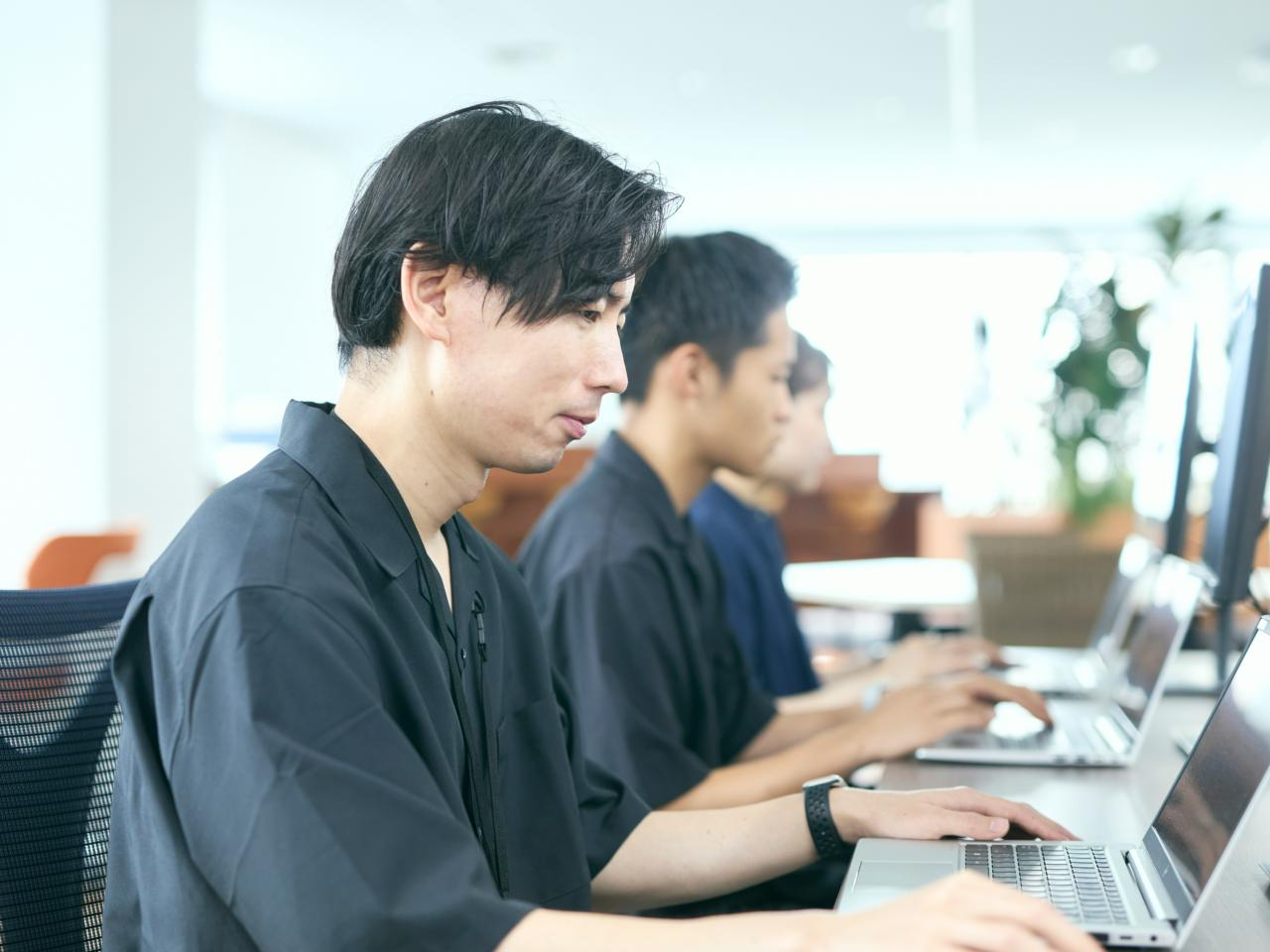 株式会社コマースニジュウイチ 求人画像1