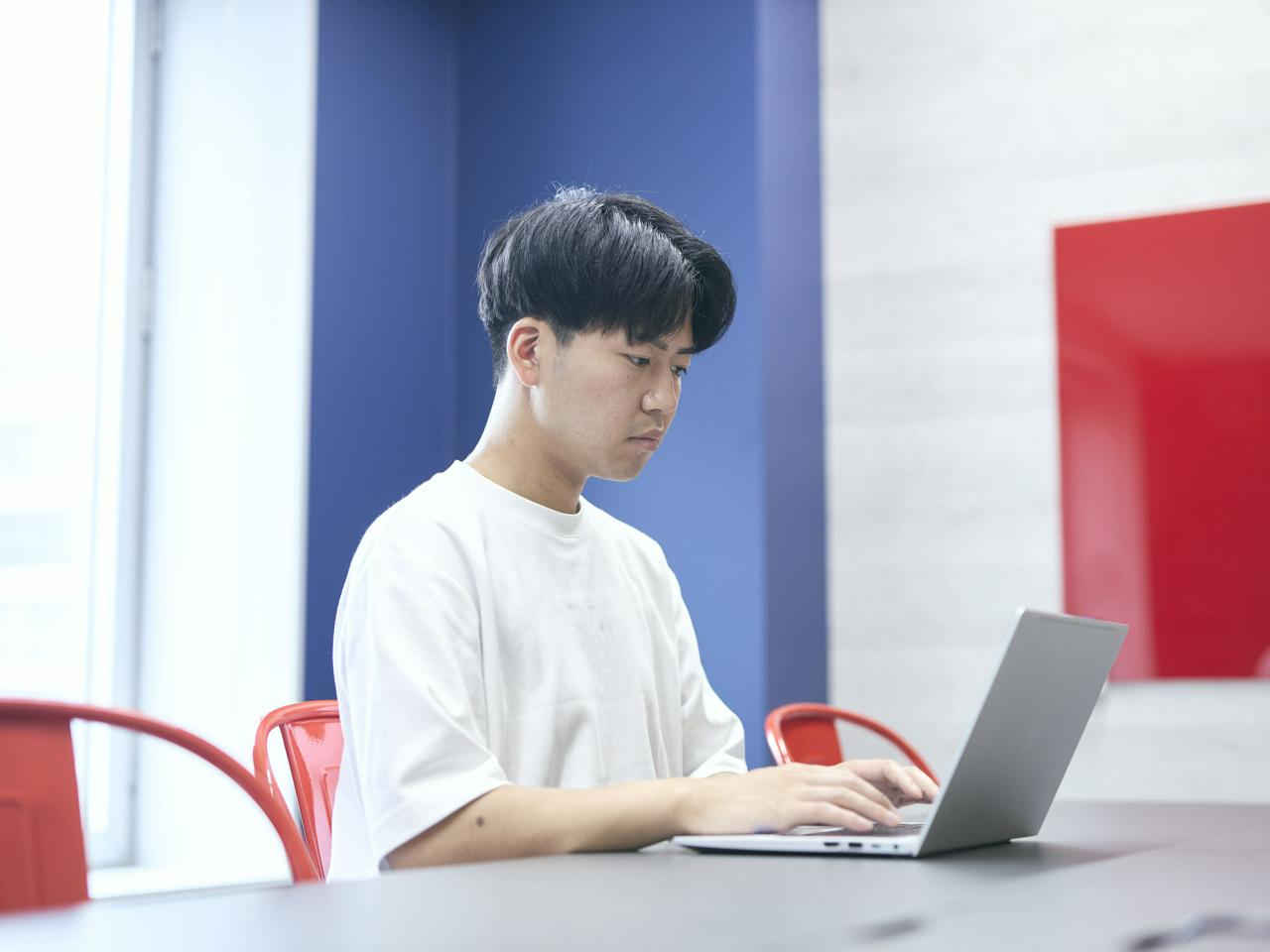 株式会社コマースニジュウイチ 求人画像1