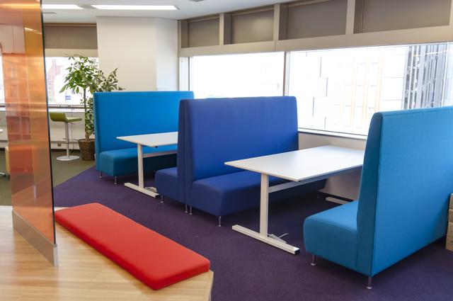 ちょっとした打合せはボックスシートでおこないます。