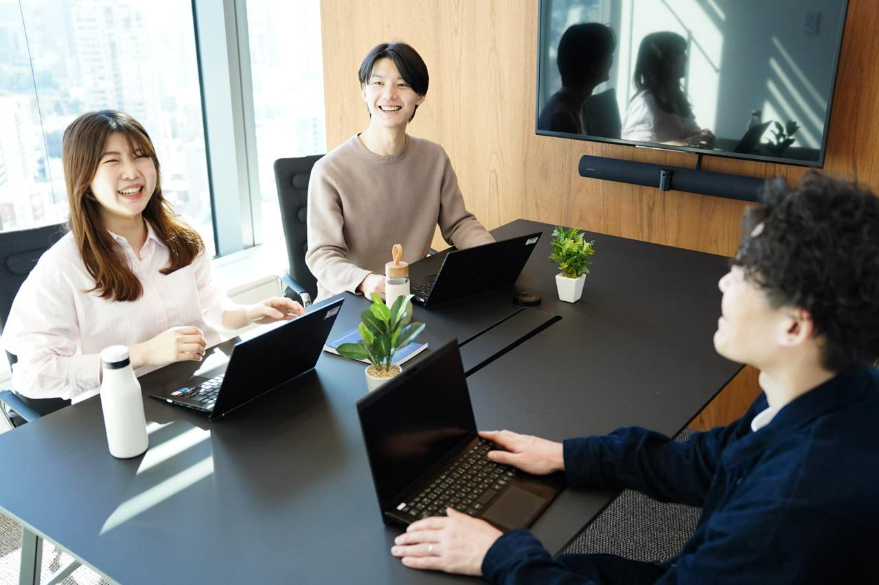 ラクスル株式会社 求人画像1