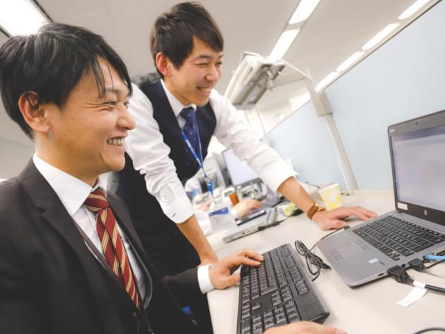 ITエンジニアは、グループ会社各社のシステム関係者と共にシステム構想や企画といった段階から携わる機会があるのも魅力の一つだ。