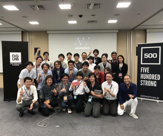 日米でハッカソンも開催。ゲノム分野の専門家でなくてもDNA個別化プロダクトが開発できることを証明していきます。これまで数百名が参加し、多彩なアイデアを披露しました。