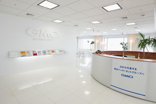 11階受付にて、皆様をお待ちしております。