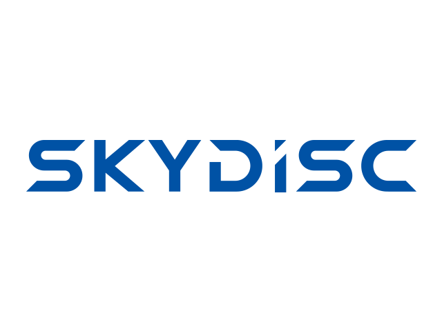 社名の由来は世界最古の天文盤「ネブラ・スカイディスク」からとっており、ロゴマークのモチーフにもなっている。「雲(=クラウド)のさらに先の宇宙(そら)を指し示す役割になる」という意味を込めている。