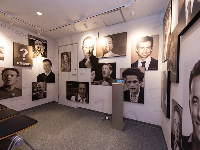 技術リスペクト
技術、技術者、そしてその魅力を広げる人を尊敬しよう

好奇心ドリブン
自ら湧き出す好奇心でつながり、チームになろう

変革メイカー
自らの変革を通じて、未来を進化させよう

私たちは、以上3つのバリュー（価値観）を行動規範とします。