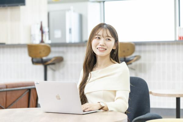 募集している求人：SNSマーケティング・営業職