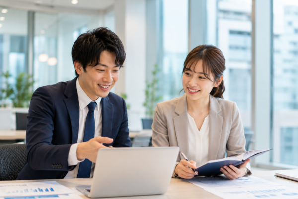 募集している求人：【SV経験者歓迎】年収600万円可！土日祝休み×年休125日×創立50年の安定企業◆業務改善を担うSV候補｜業界経験不問！残業時間20時間以内