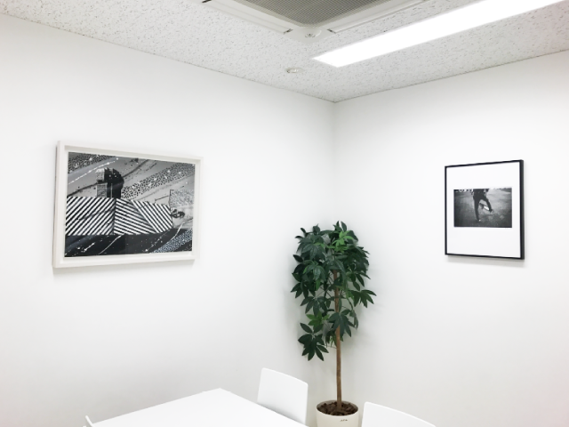 白ベースのオフィス！