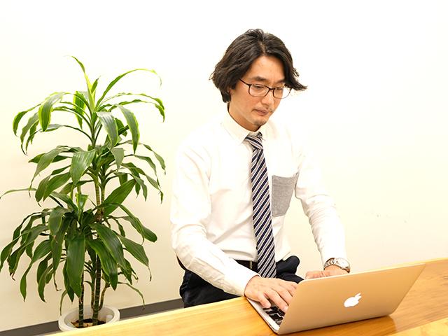 『できないことができるようになる』というのが我々が大事にしていることだと語る、常務取締役兼CMO・足立 淳一氏