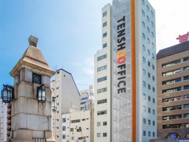 オフィスは秋葉原から徒歩5分ほどのアクセス良好な場所に位置する。