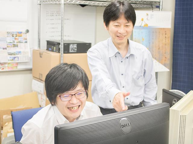 社内にはベテランエンジニアも複数人いるため、分からないことは一緒に解決してくれる。新入社員にも優しい環境だ。