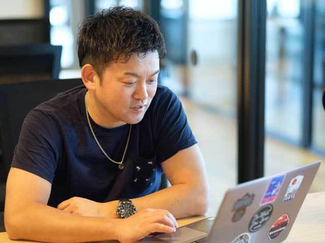 「一緒に世の中を驚かせましょう！会社ではなく自分の可能性を信じて一緒にやっていきましょう！」