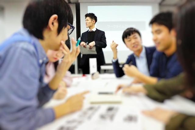 就職情報サイト公開／就職活動解禁日より1年ほど前から就活イベント・セミナーや企業と学生のマッチングイベントを開催。2016年採用においては、それぞれ228回、110回開催といずれも業界No.1の実績を誇る