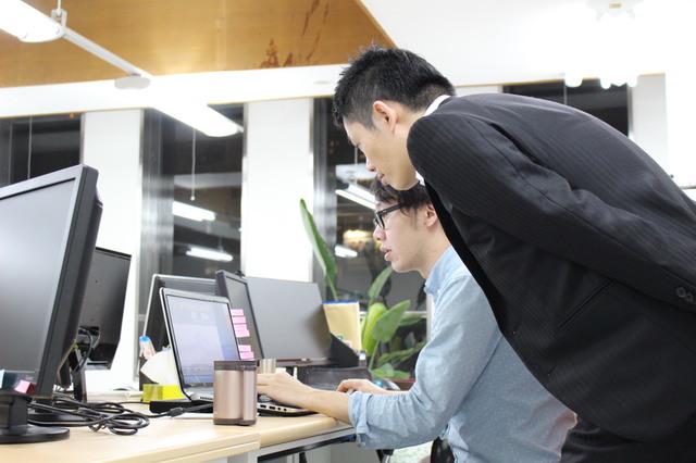 トライアンドエラーを繰り返しながらMEETLYの開発をしています。