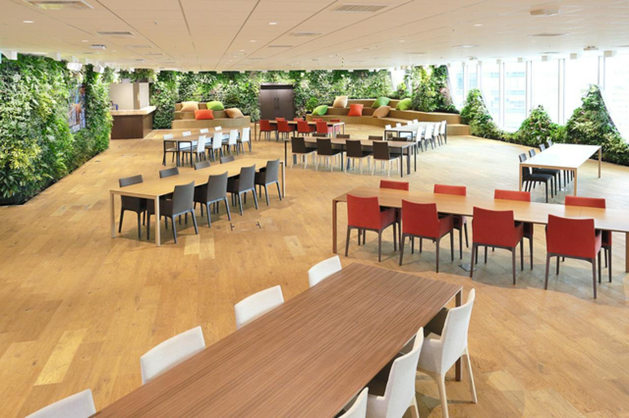 合同会社DMM.com 求人画像1