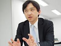 代表取締役　岡本高彰氏