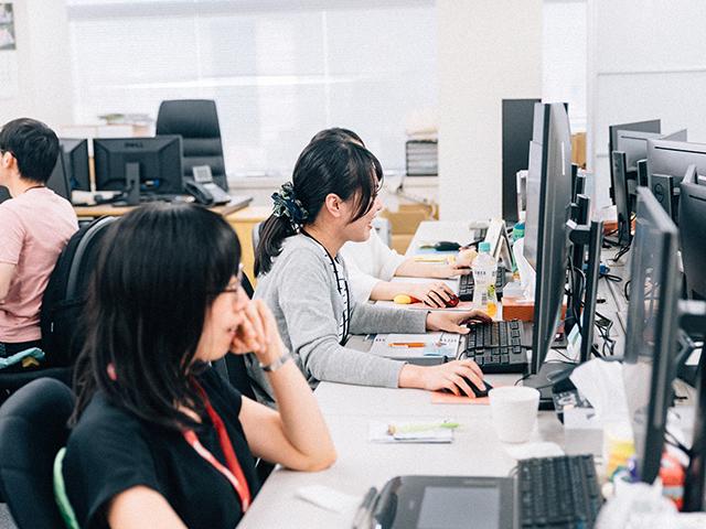 女性で活躍しているメンバーが多いのも特長の同社。働きやすい環境が強み。