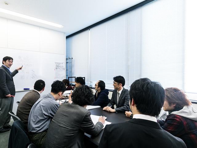 現場発信でアイデアが飛び交い、次々と新しいサービスが生まれている。