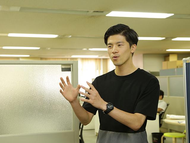 受託開発は自社への持ち帰りが基本。すべて客先常駐という案件は受けない。