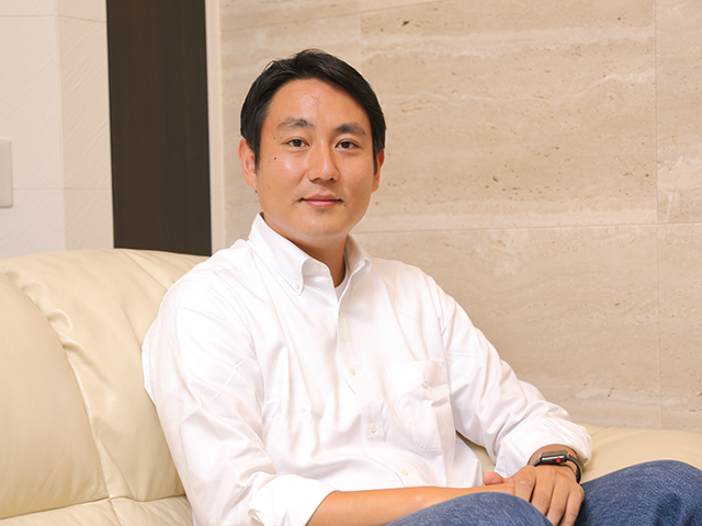 Founder and CEO　阿部川 明優氏
日本とアメリカを行き来している凄腕経営者だ。