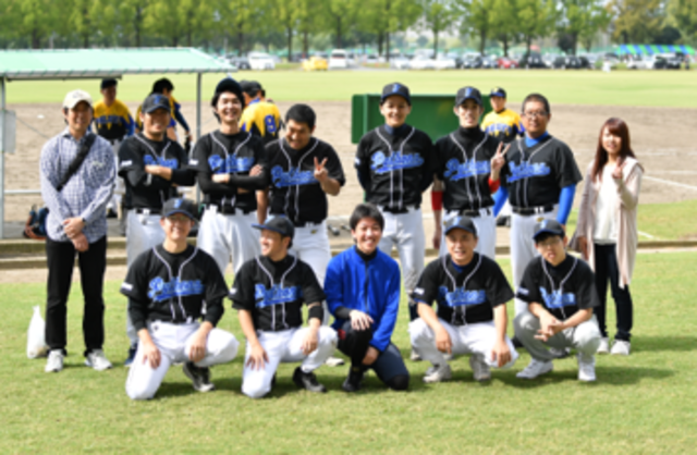 野球部の様子。2年連続、ITS軟式野球大会のAリーグでベスト16と健闘！