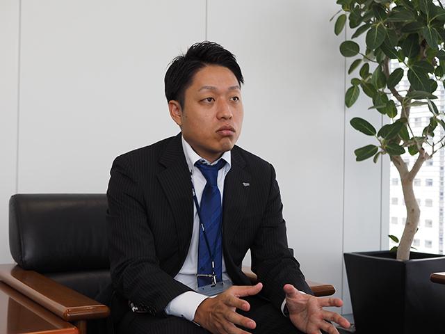 単身で沖縄の拠点に乗り込み、新規拠点の立ち上げと新規顧客の獲得を目指すメンバーも。手を上げれば誰にでもチャンスがあるという。