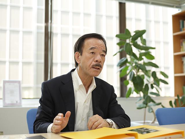 代表取締役社長　鈴木 秀男氏
